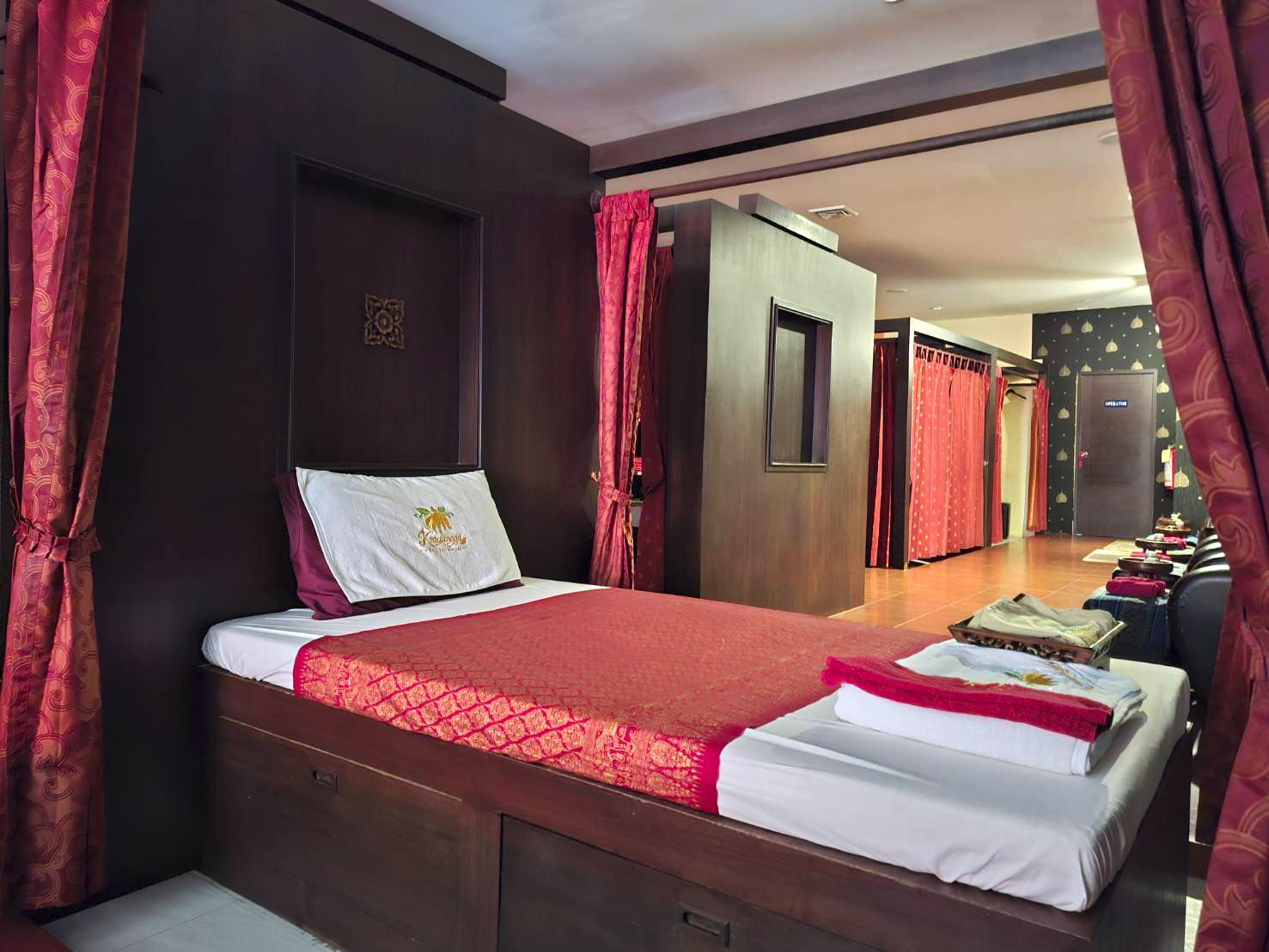 Serene Escape at Kradangga Royal Thai Massage - Authentic Spa Phuket