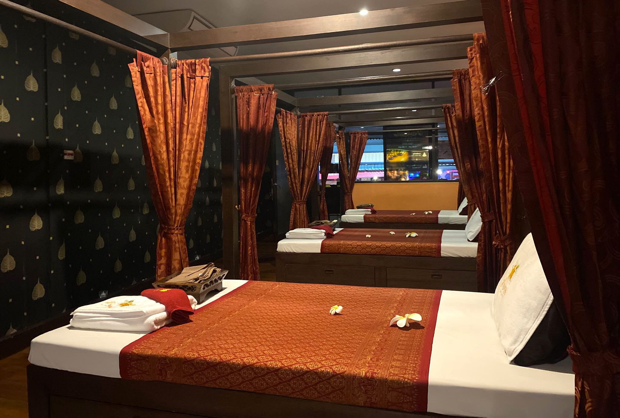Traditional Massage Patong Kradangga Royal Thai Massage - Authentic Massage Phuket