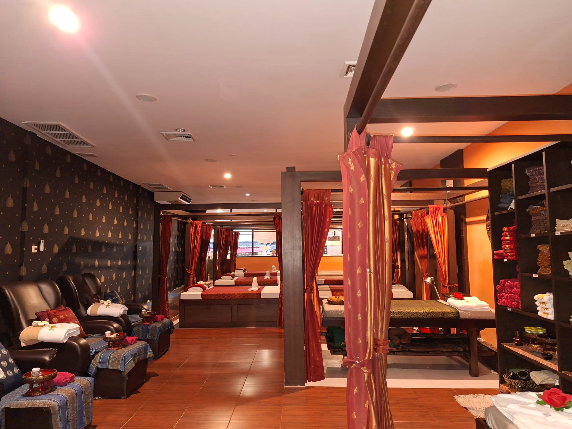 Kradangga-Royal-Thai-Massage-Nanai-Road-Patong